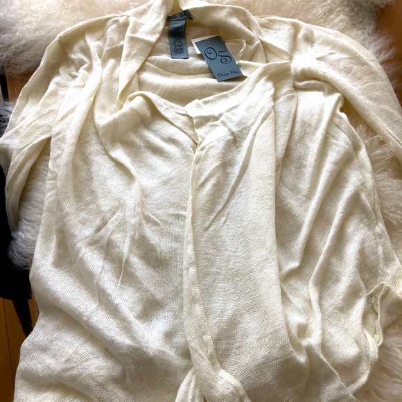 BNWT Olivia Sky light wool/mohair women’s sweater pullover in SZ S!!! - Picture 1 of 6